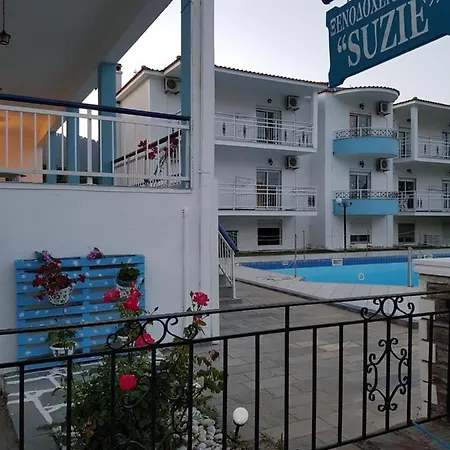Suzie Aparthotel