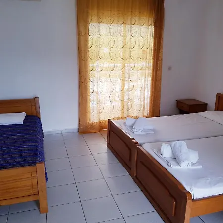 Suzie Aparthotel